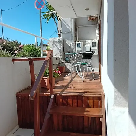 Fafalios Studios Vrontádos Oda fotoğraf