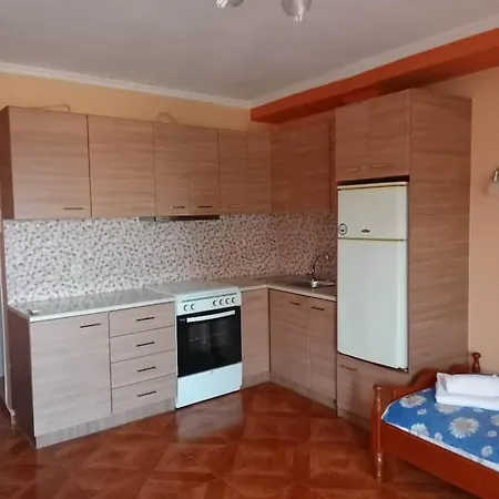 Fafalios Studios Vrontádos Oda fotoğraf